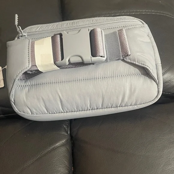 Lululemon Athletica Light Gray Pouch 9” X 6” large - Picture 2 of 12